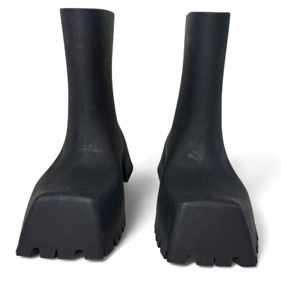Balenciaga Women's Trooper Rubber Ankle Bootie Black EU 37, US 7 - Picture 4 of 15